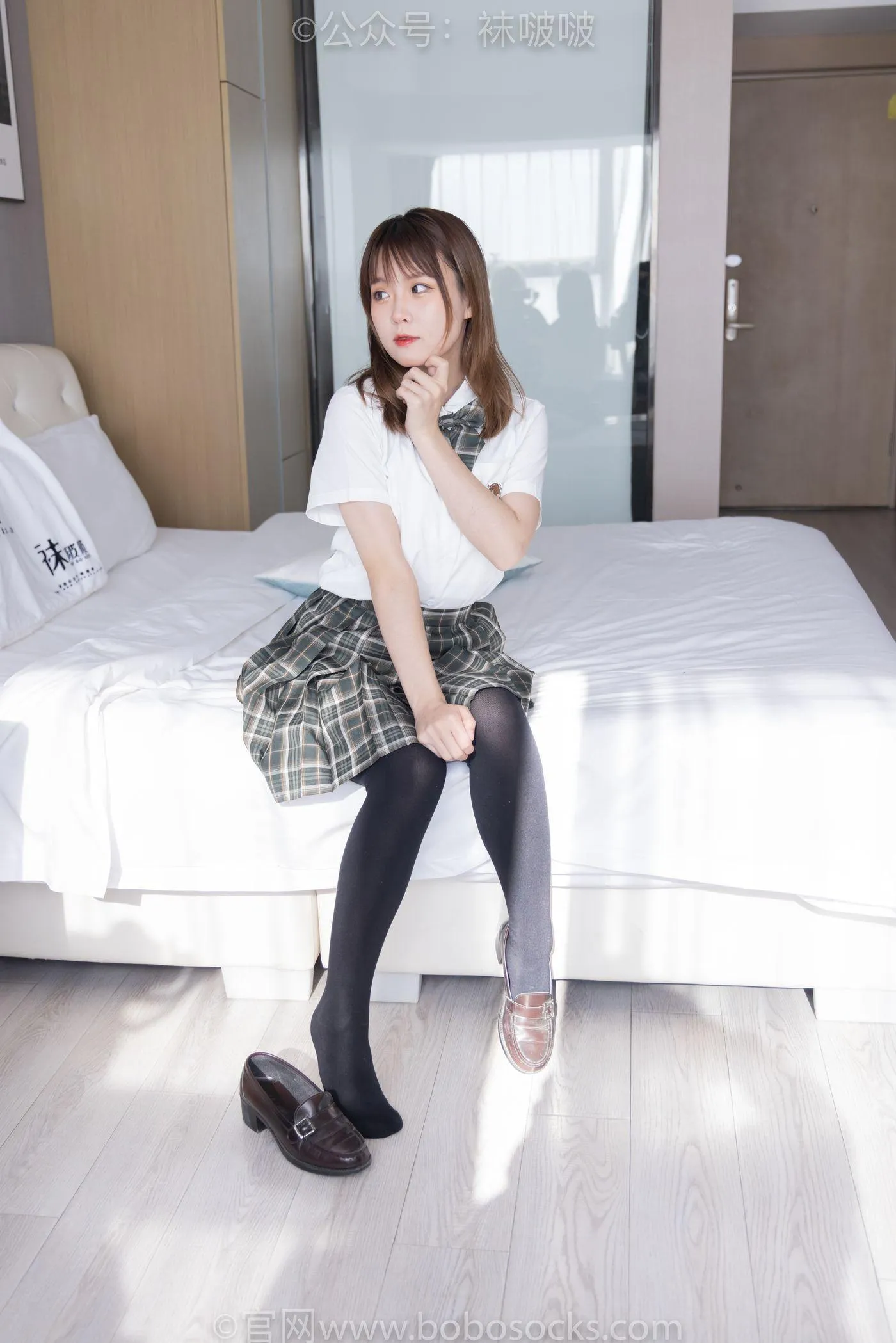 [BoBoSocks袜啵啵]NO.056 朵朵-JK制服、皮鞋、厚黑丝 [135P]插图6
